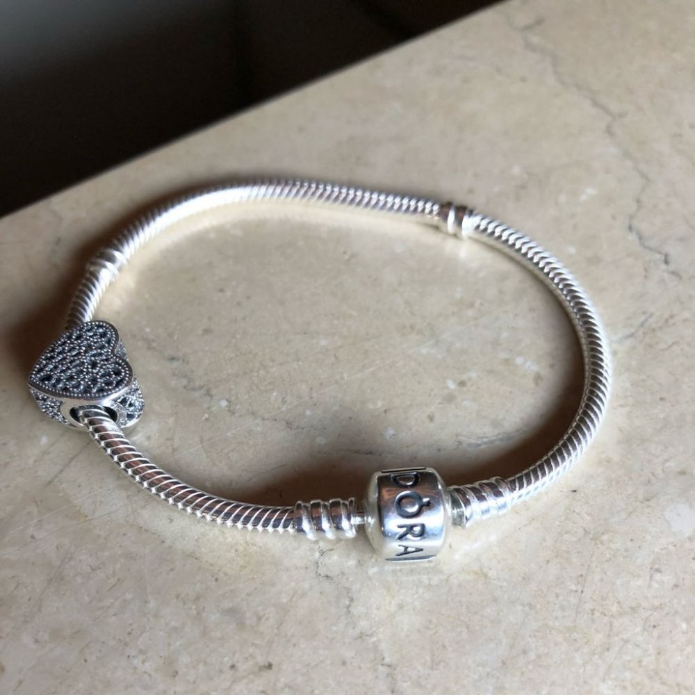 Pandora - Picture 2 of 4